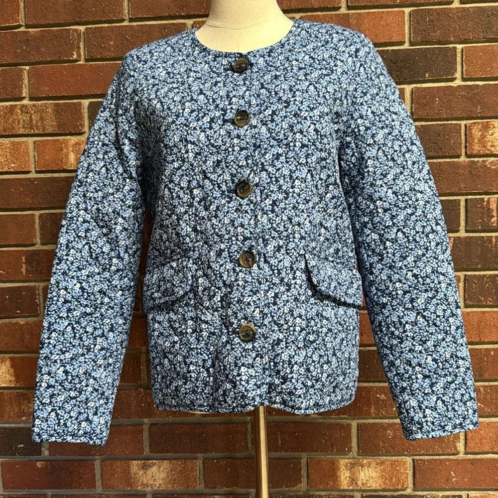 J. Crew Factory Blue & White Quilted Floral Jacket Size 4